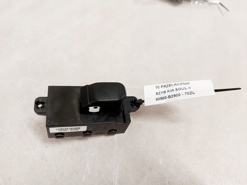 фото №1, Kia soul ii перемикач вікон задня 93580-b2500