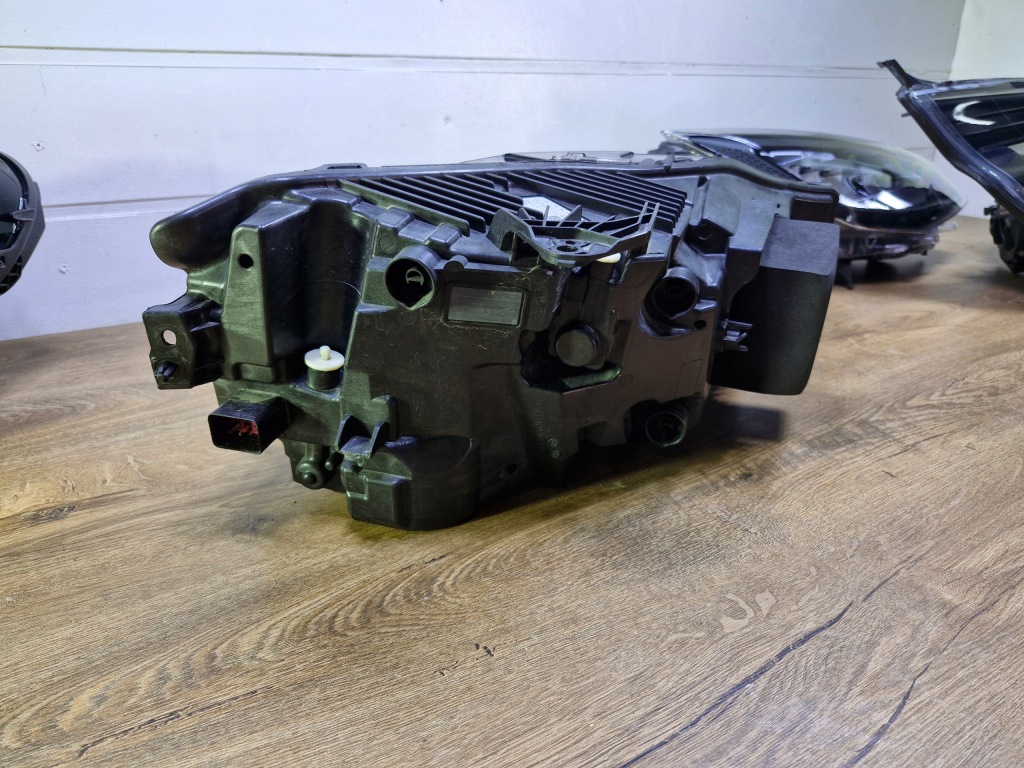 фото №10, Volvo xc60 ii лампа перед передняя левая mid led 32338984