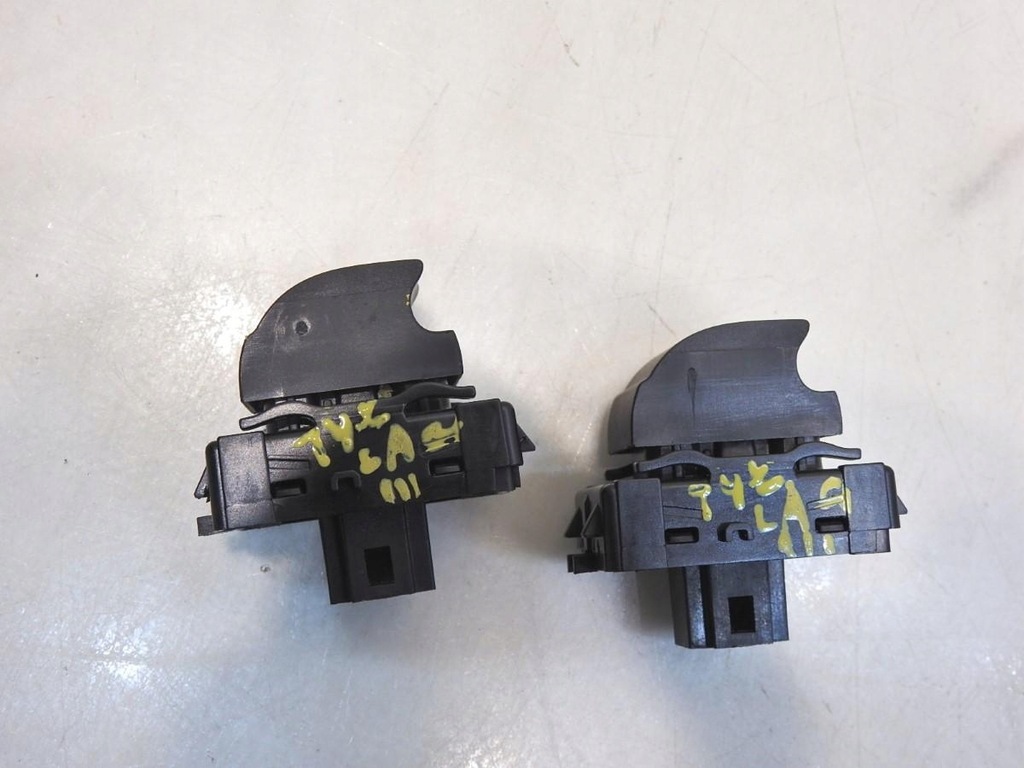 фото №3, Кнопка стекло задняя renault laguna iii 254010003r