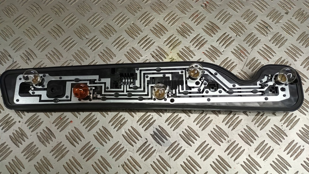 фото №1, Вкладыш лампы правой mercedes sprinter 18-