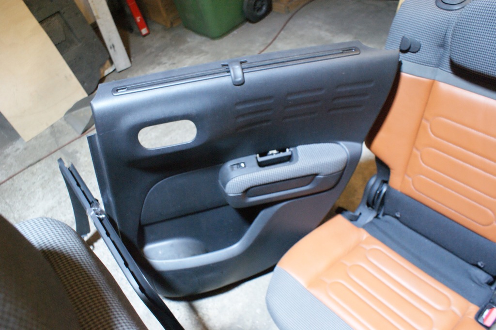 фото №10, Citroen c3 aircross сидіння заднє сидіння обшивки 2017r