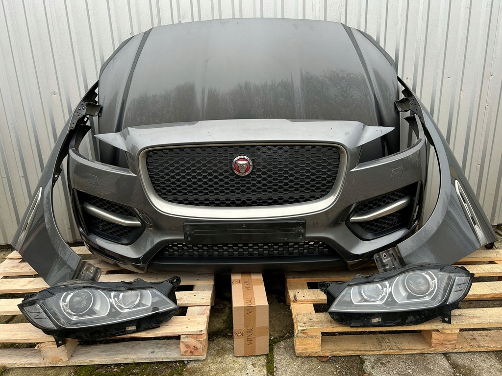 фото №1, Kompletny бампер r-sport jaguar f-pace x761 4pdc