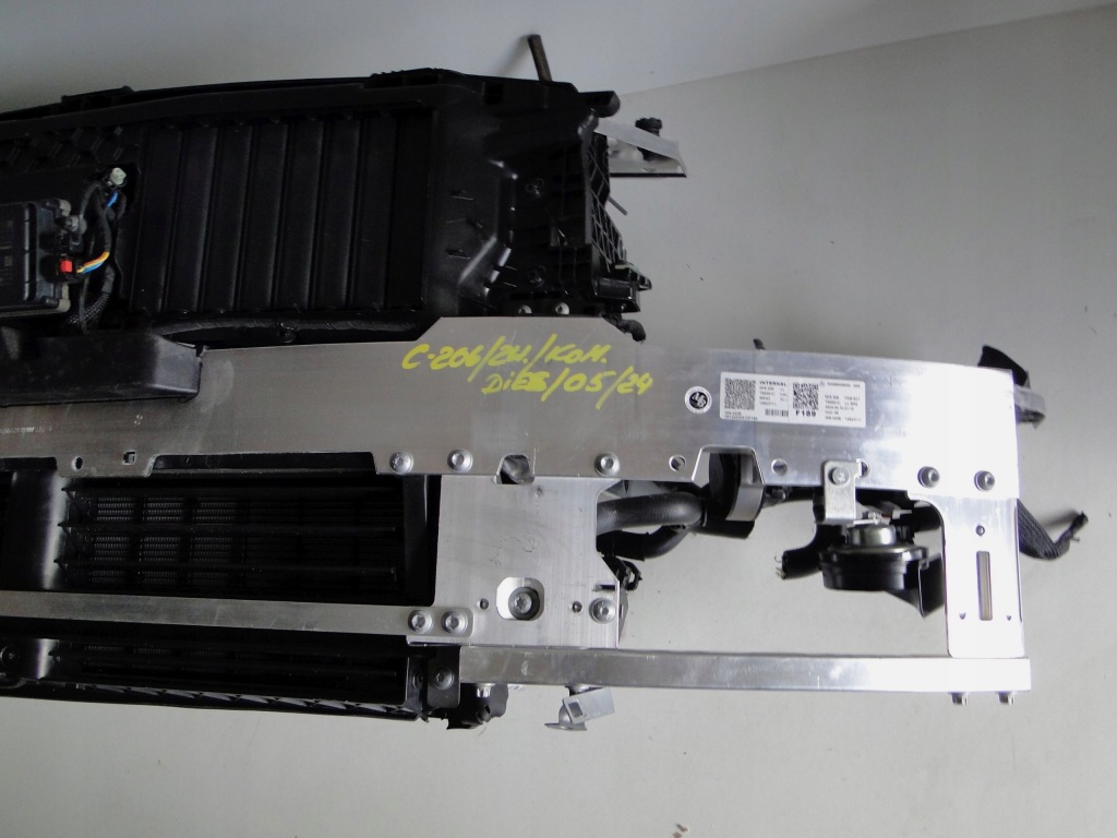 фото №4, Mercedes c w206 206 pas передний усилитель amg комплект радиатор вентилятор