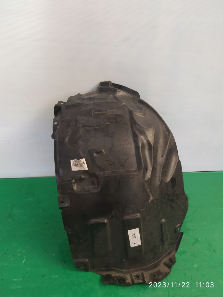 фото №1, Підкрилок праве перед mercedes c-klasa w206 a2068842600