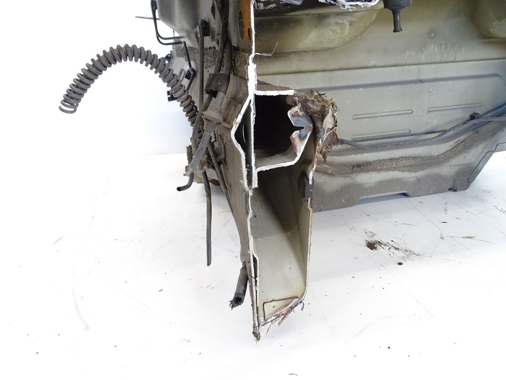 фото №10, Поддон багажник четверть перед передние porsche carrera 911 997