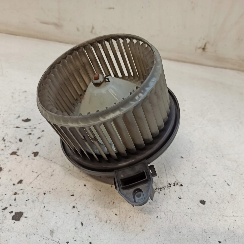 фото №13, Audi a6 c5 вентилятор отопителя 0130111202 4b1820021b