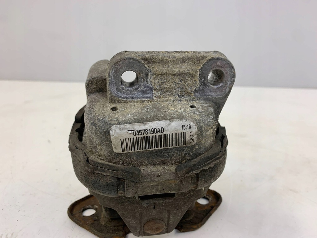 фото №6, Chrysler 300 - 300c подушка двигателя 04578190ad