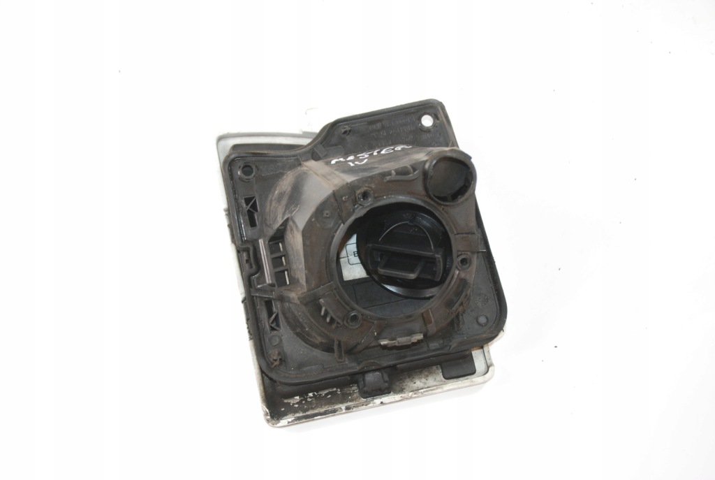 фото №4, Крышка заливной adblue правая renault master iv 4 iii lift 3 16-24