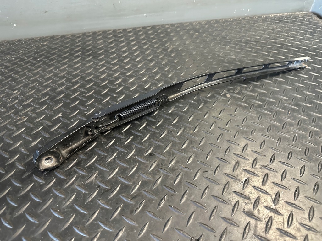 фото №5, Важіль двірники ліва audi a8 d4 4.2 tdi cds eu 4h1955407a