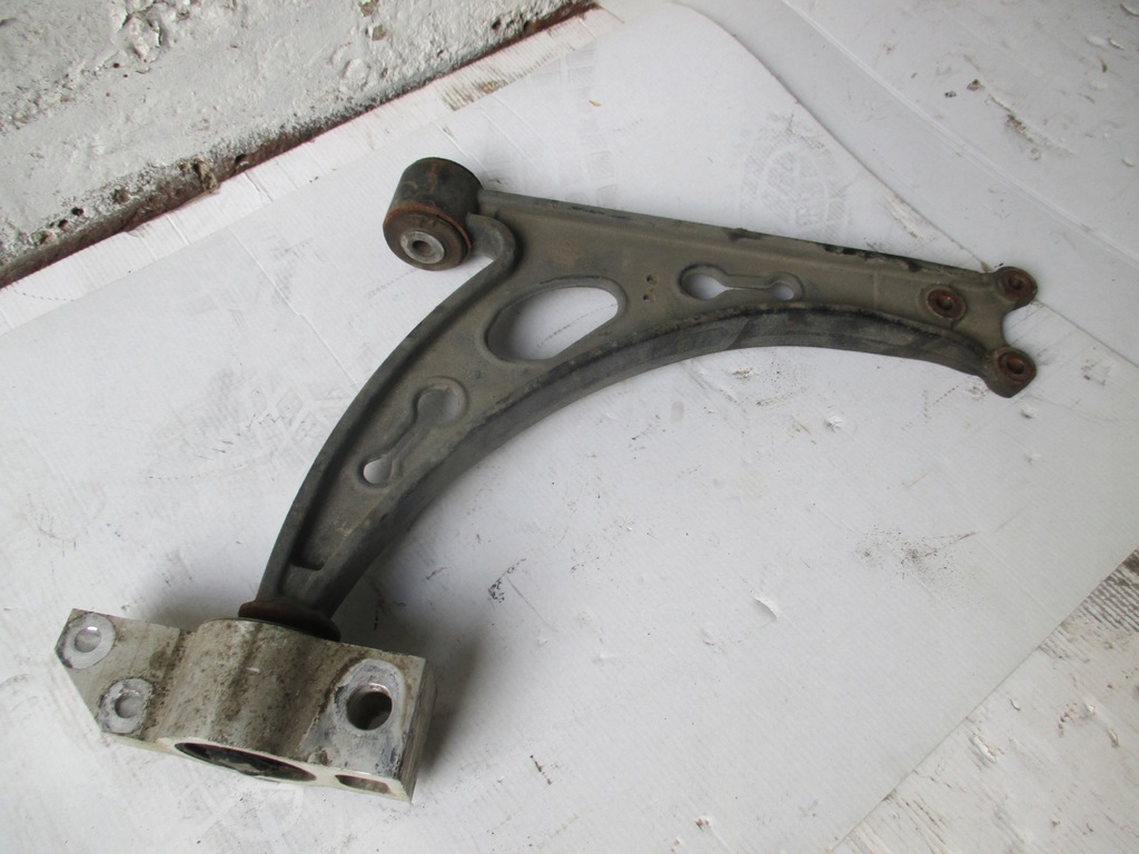 фото №6, Seat altea 1.9tdi правый рычаг