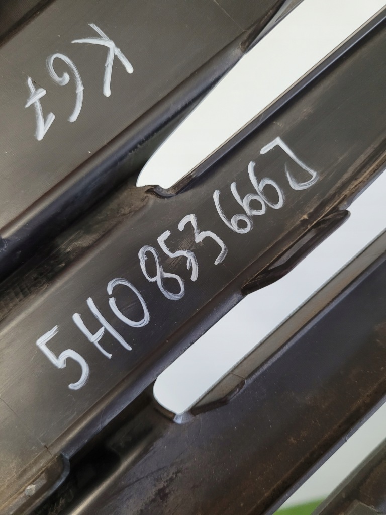 фото №5, Vw golf viii 8 5h 5h0 защита декоративная правая решётка накладка 5h0853666j