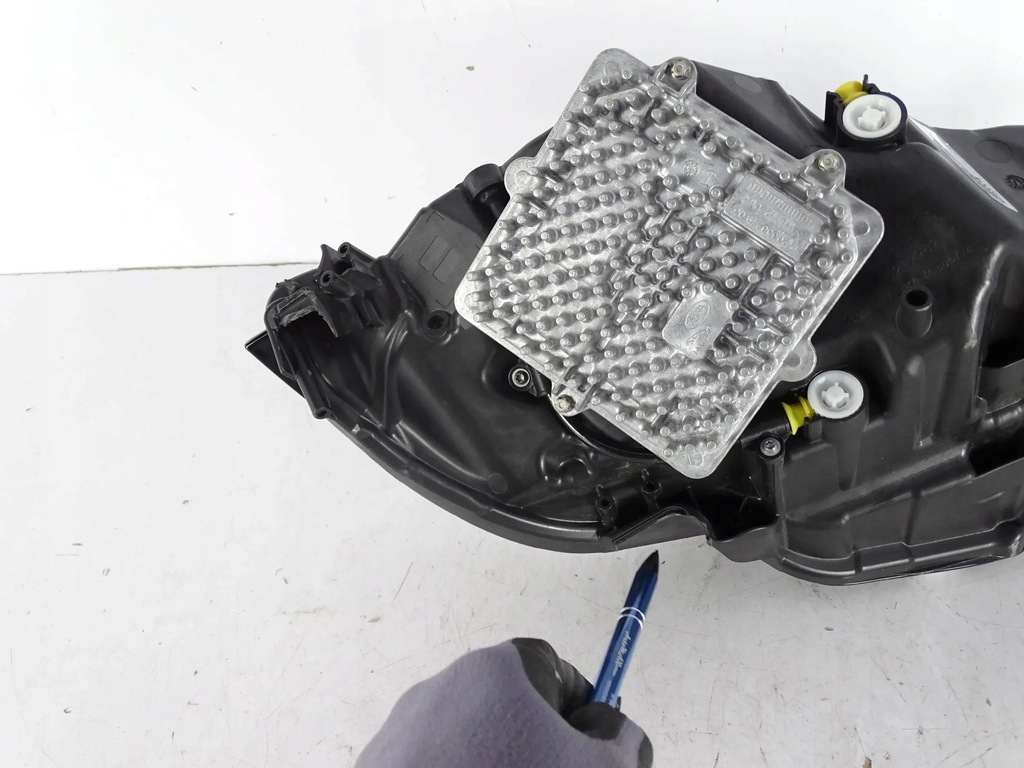 фото №10, Лампа jaguar xf x260 f-pace x761 mk83-13w030-bc