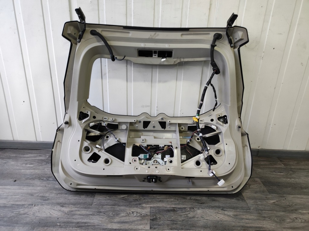 фото №11, Крышка багажника задняя задняя nissan xtrail x-trail t32 ------ poznań ---------- giełda