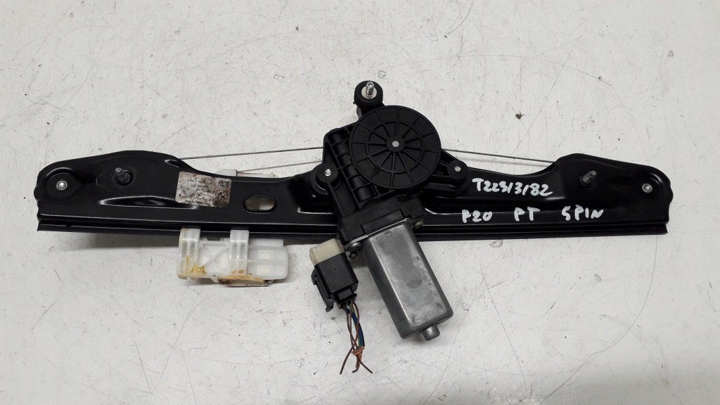 фото №1, Bmw 1 f20 механизм стекло правый задняя 7242556