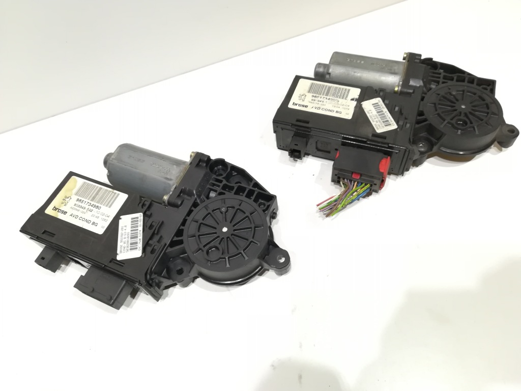 Моторчик стекло правая правый перед передний peugeot 307 cc 9651734980 Недорого