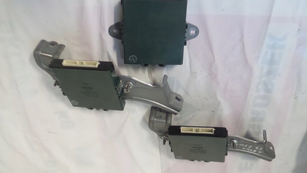 Купить Модуль блок управления дверь 89670-53040 lexus 2