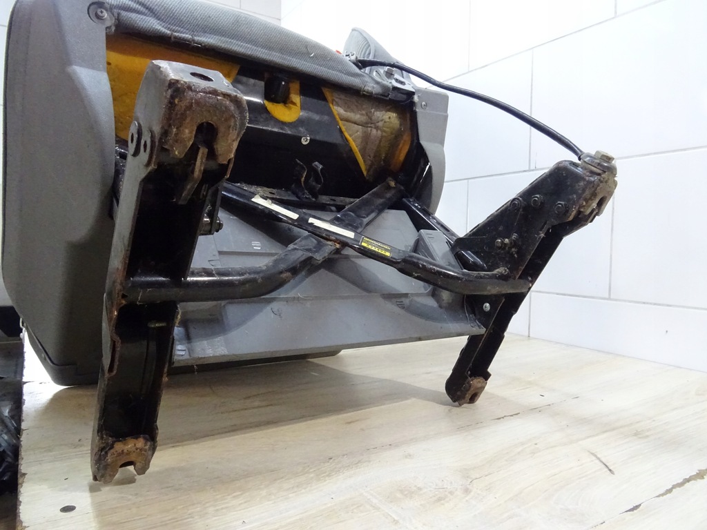 фото №11, Сидіння боковий правий задня vw transporter t4 multivan