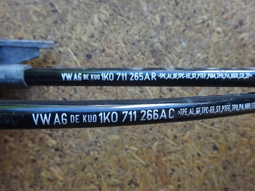 фото №9, Skoda yeti octavia ii golf vi tdi домкрат вибірник передач троси 1k0711049ch