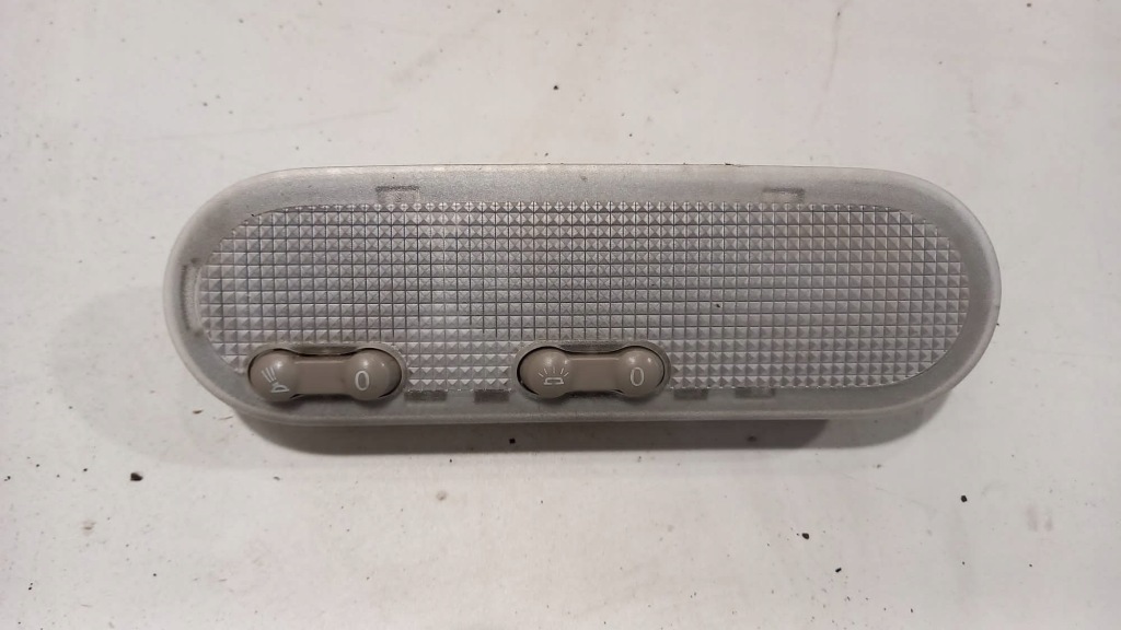 фото №1, Освещение кабины задняя renault scenic ii 820007323 !!!