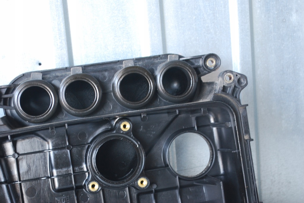 фото №6, Крышка клапанов nissan note 1.4b