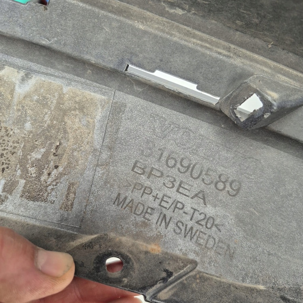 фото №12, Volvo v60 ii cross country 18- бампер перед передний pdc spr 31690589