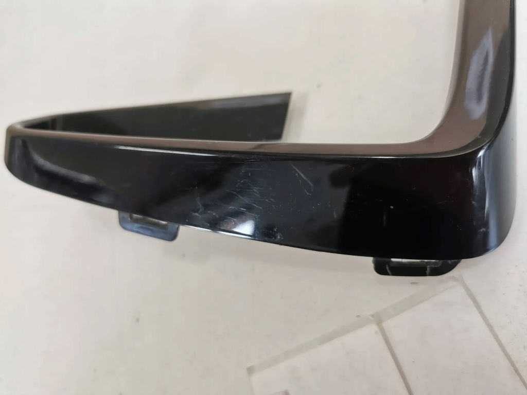 Купить Молдинг левый решётки бампера bmw x-3 g01 m-pakiet дорестайлинг  правая 831.