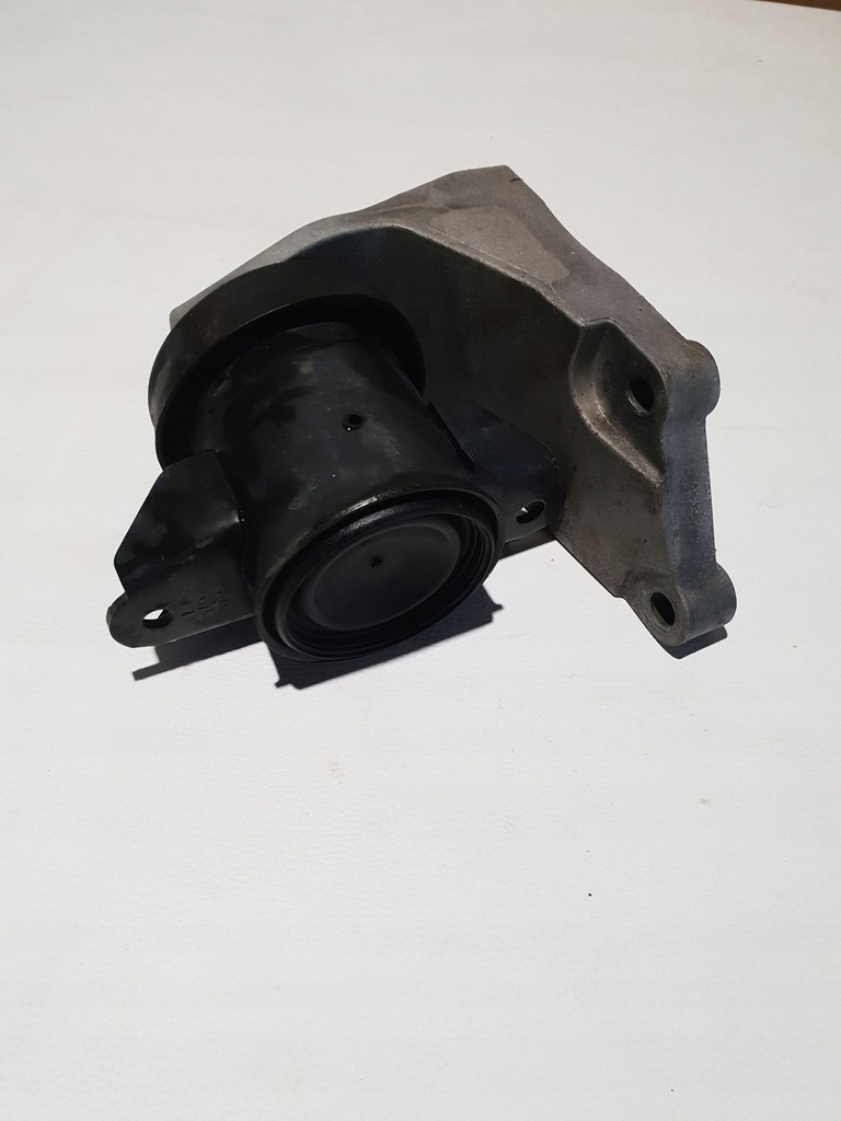 фото №10, Nissan leaf 10-21 кронштейн подушка двигателя правая