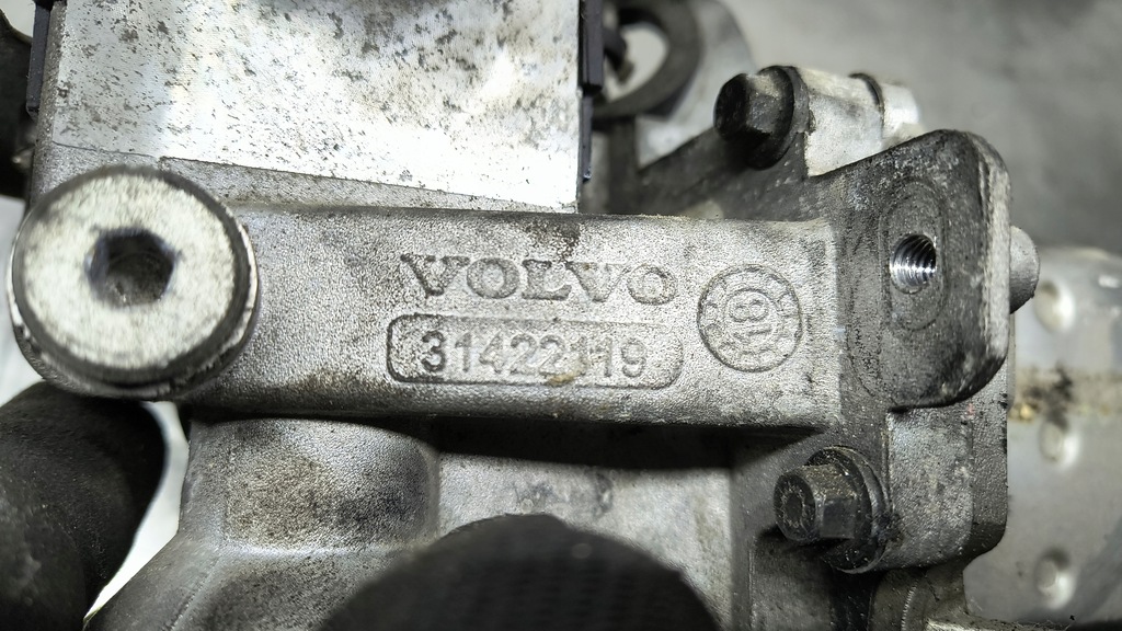 фото №7, Volvo 2.0 d радиатор выхлопных газов клапан egr 32225132