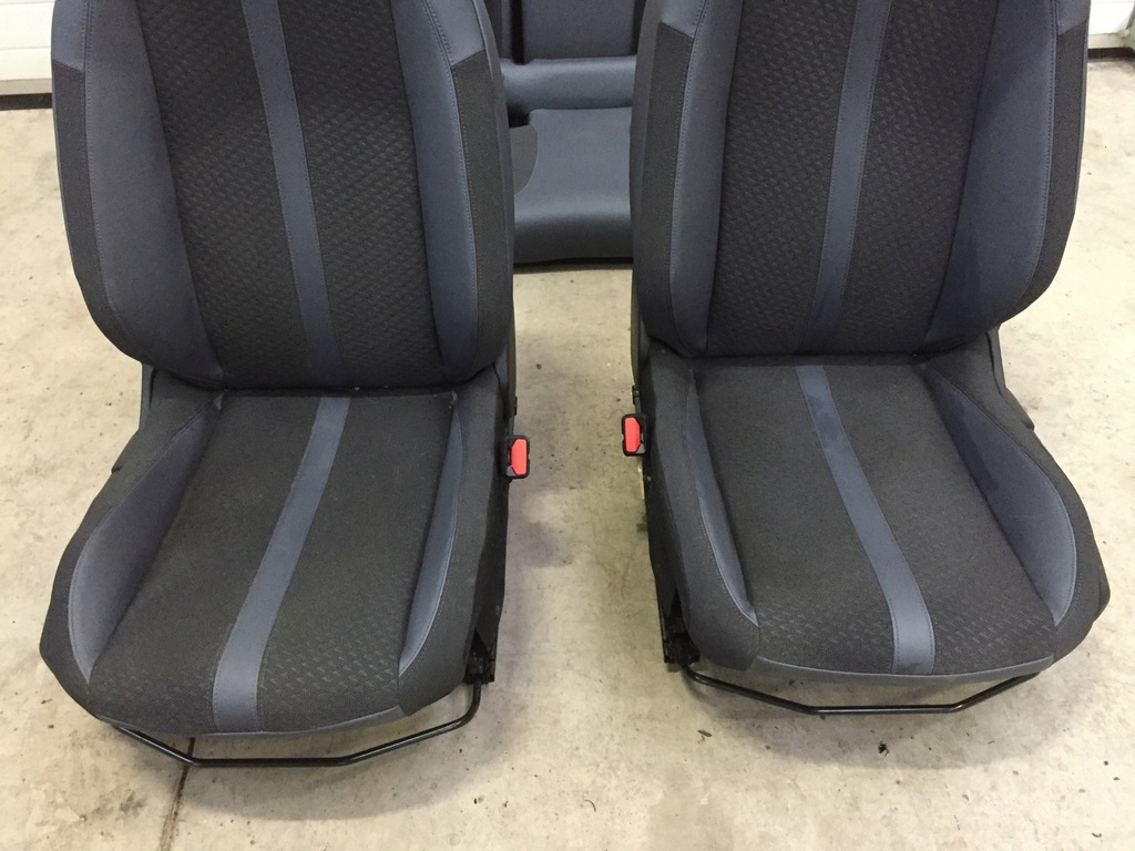 фото №7, Peugeot 2008 ii 2021 сидіння сидіння комплект напівшкіра