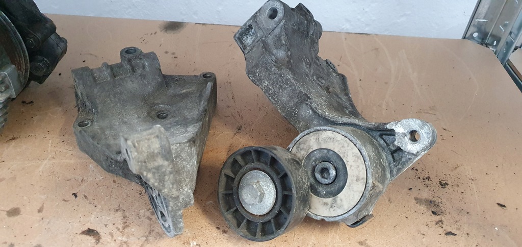 фото №5, Iveco daily 3,0 кронштейн генератора оригінальний номер 504115732