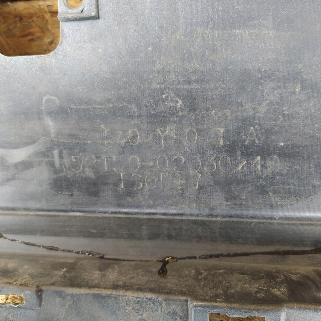 Toyota auris 2 2 рестайлинг  hb бампер задний задний с Разборки