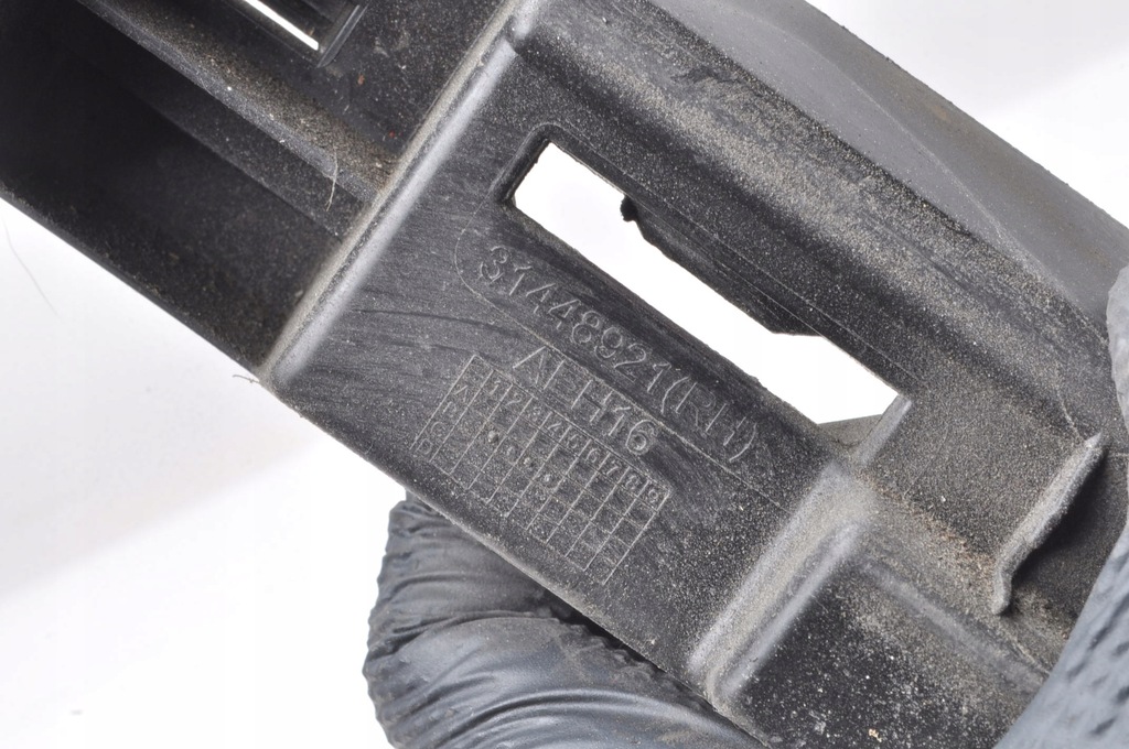 фото №6, Volvo v60 ii s60 iii напрямна кронштейн накладки порога правий задня 31448921