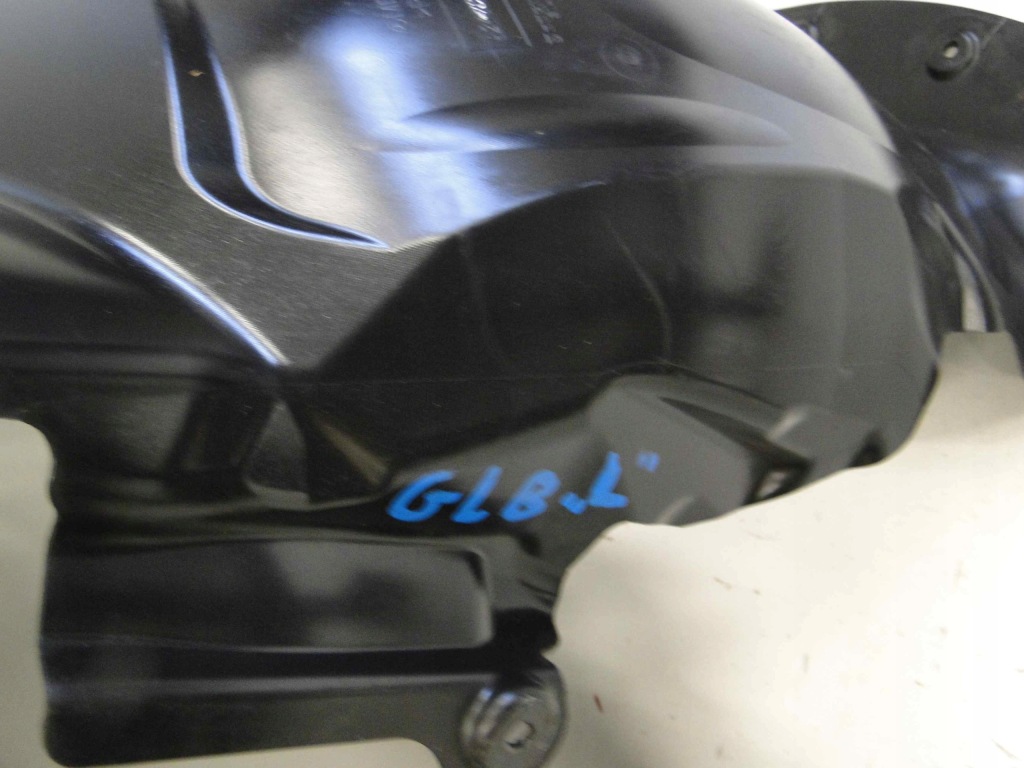 Подкрылок правый перед mercedes eqb w243 glb w247 оригинальный номер a2478841000 с Разборки