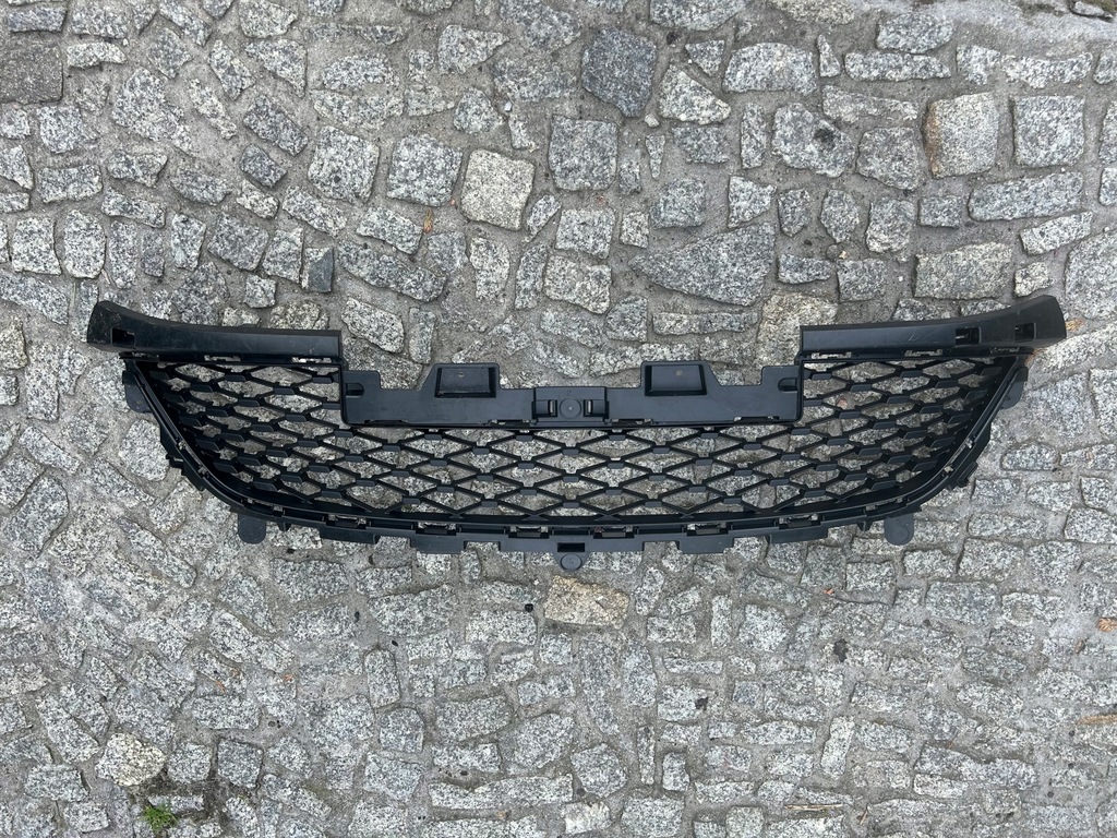 фото №1, Renault zoe lift решётка средняя перед