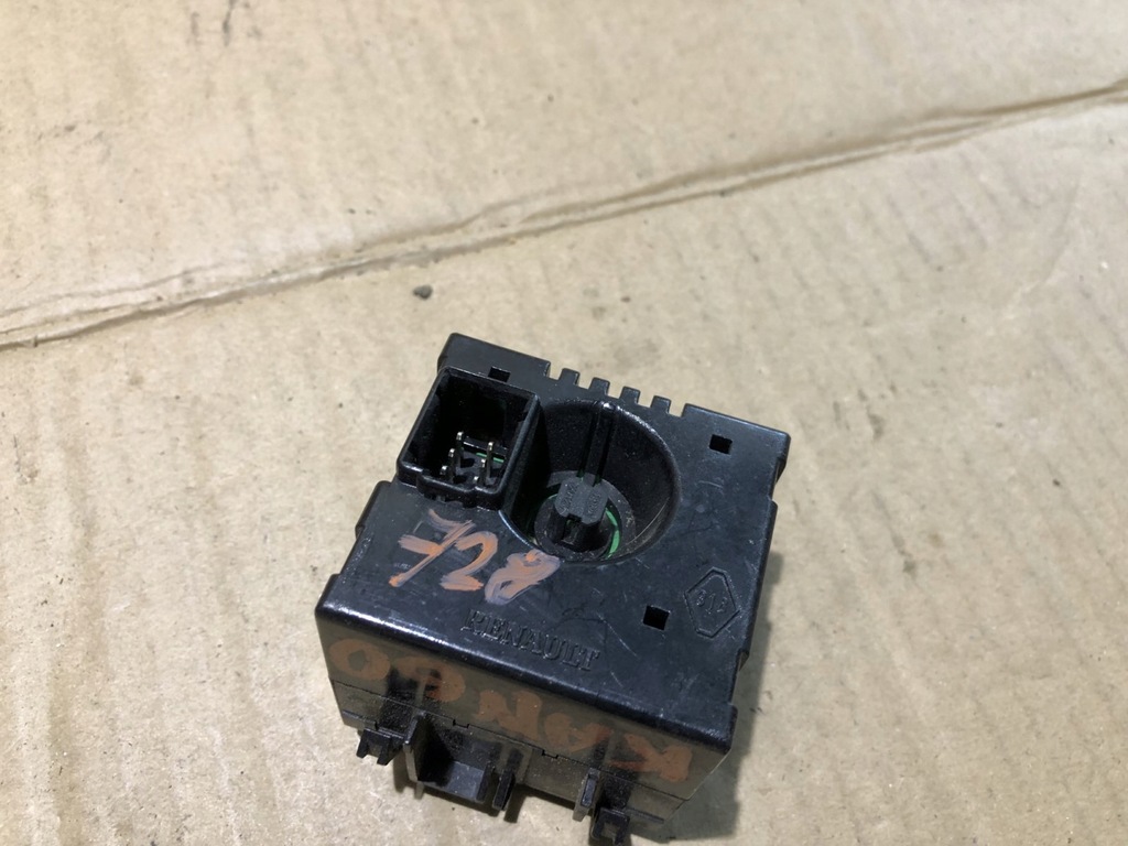 фото №2, Дисплей renault clio ii 7700421038