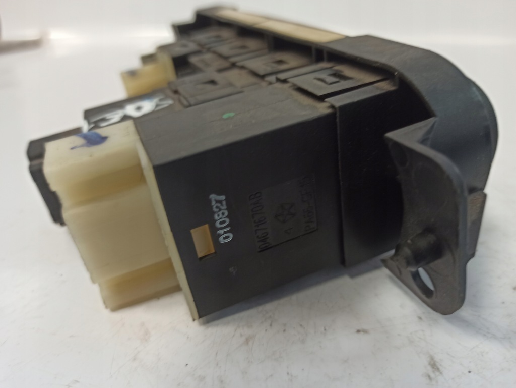 фото №9, Chrysler pt cruiser 2.2crd панель керування перемикачів 04671622af