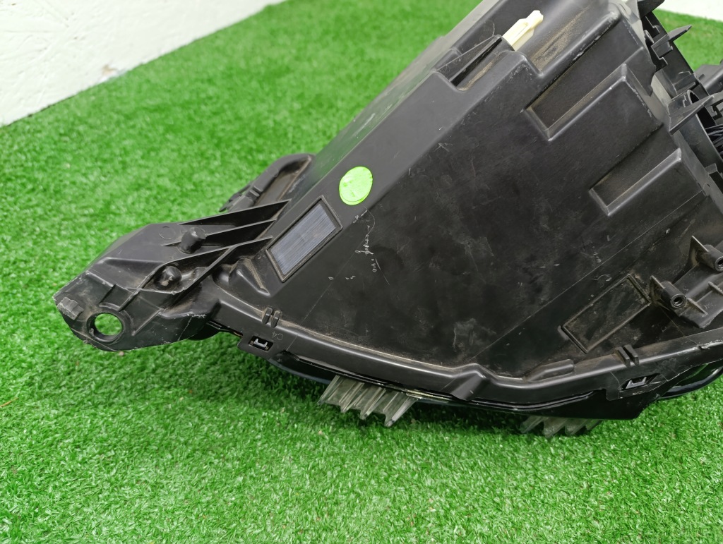 Peugeot 208 2008 2 2 19r- фара правый перед передняя full led в Украине