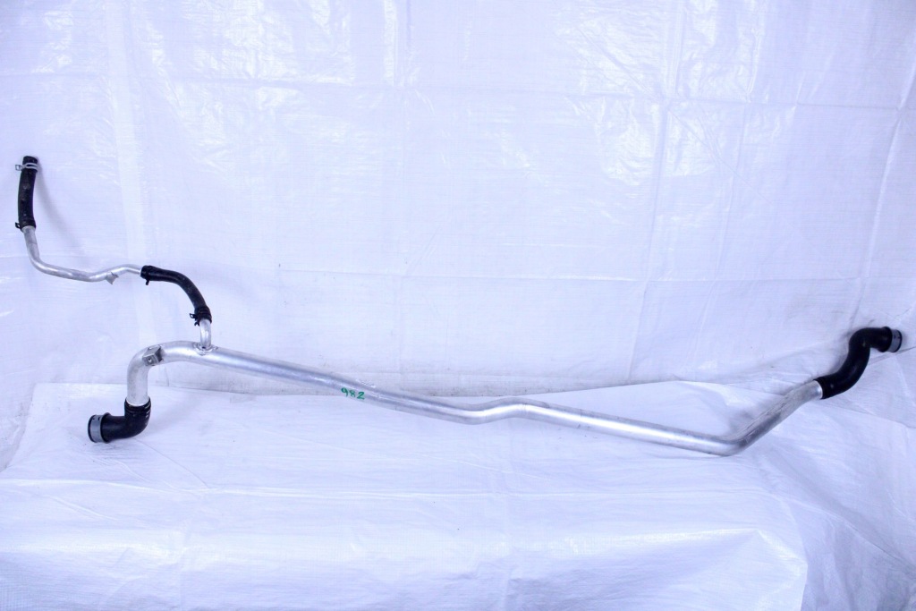 фото №1, Porsche cayman boxster 982 труба wąż шланг wody 982121050 982121101a