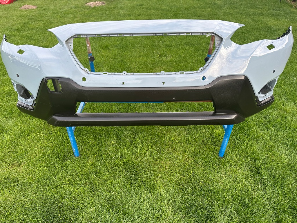 фото №1, Subaru xv crosstrek lift 20- бампер перед омыватель+ pdc