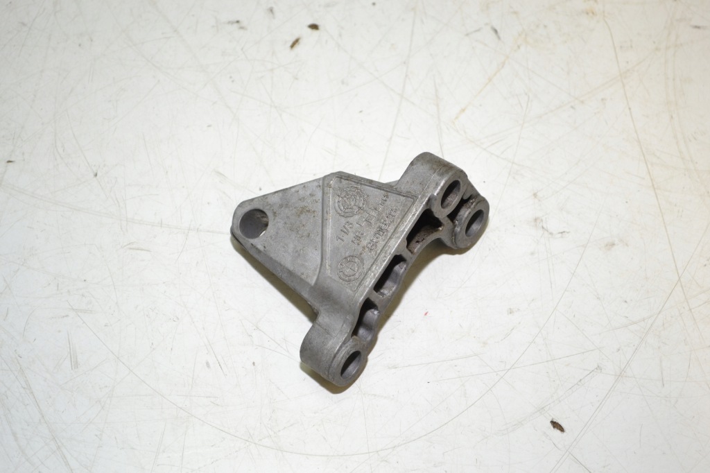 фото №1, Кронштейн насоса bmw f20 116d f30 320d 2017r 8511628