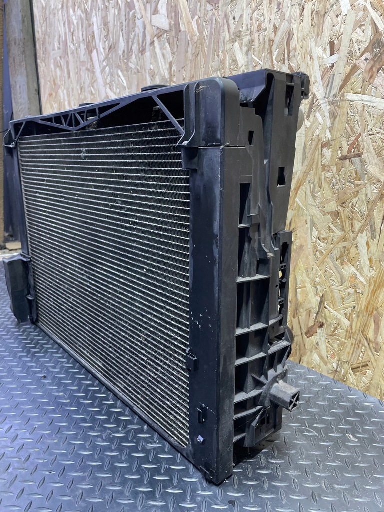 фото №10, Комплект радиатор радиатор вентилятор bmw f10 f11 n47 2.0d автоматическая коробка передач