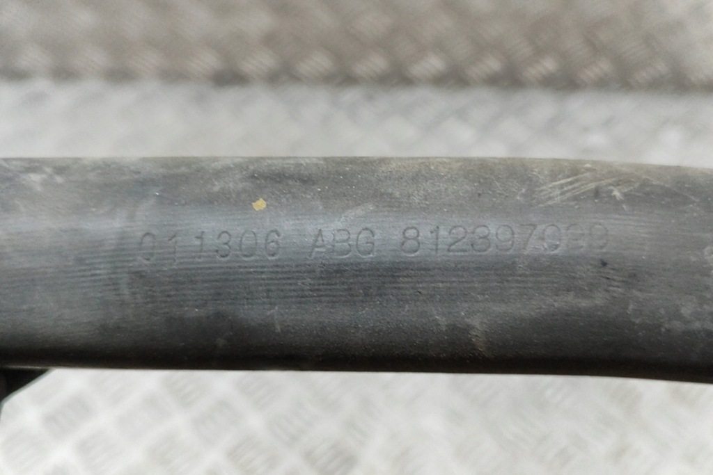 фото №6, Chevrolet corvette c6 шланг wąż радиатора 812397099 7.0 бензин 371kw 200