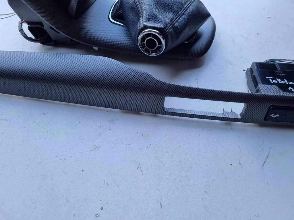 фото №7, Toyota avensis t25 молдинг dekor панели рамка домкрата europa