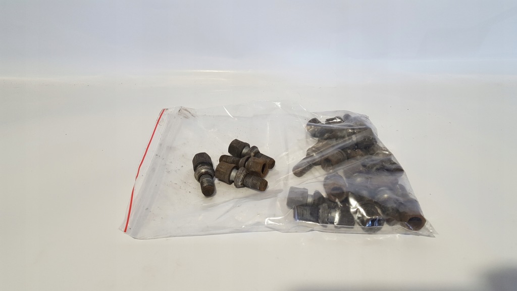 фото №1, Toyota proace expert iii jumpy iii гайки na колеса стальной комплект 8