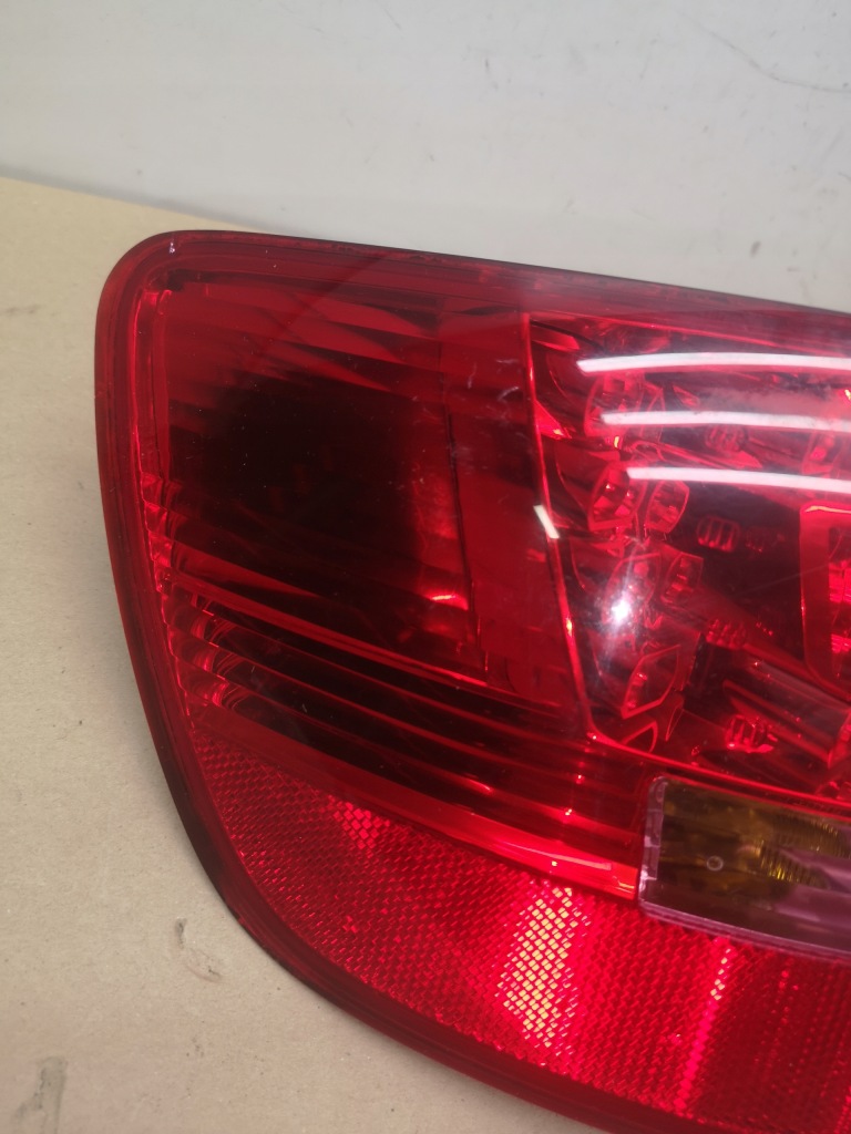 Фара левая задний  w крыло led audi a6 c6 универсал оригинал с Разборки