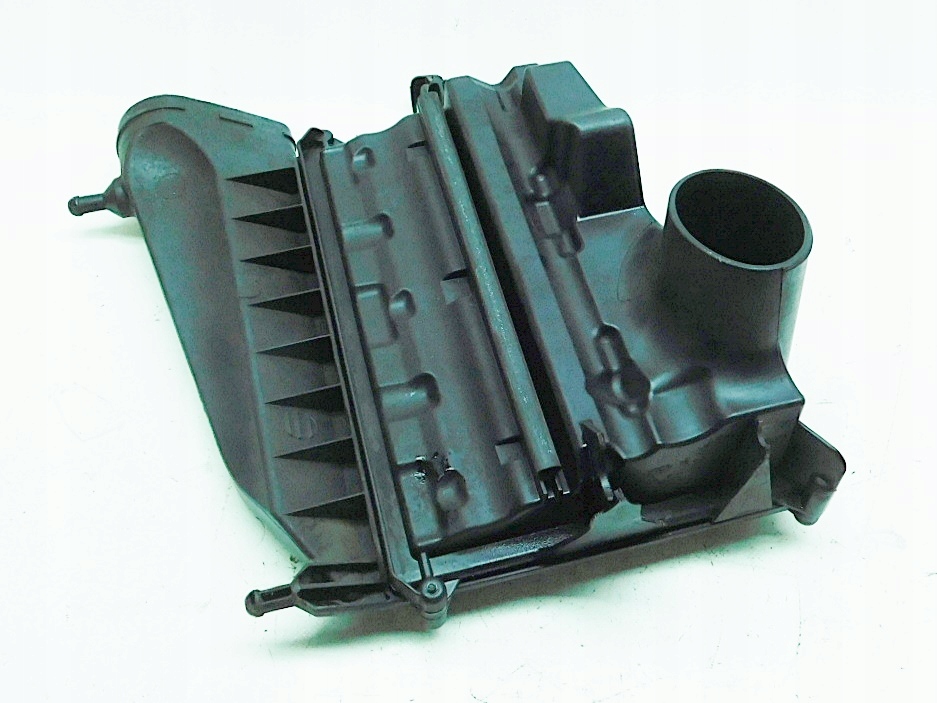 фото №15, Корпус фильтр воздуха mercedes w251 w164 3.0 cdi