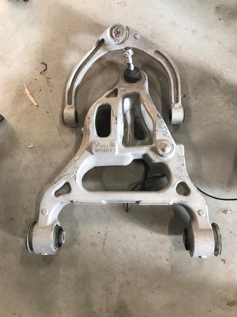 фото №1, Dodge ram trx 6,2 hellcat 2022 рычаг нижний левый