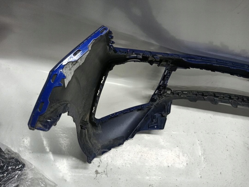 Бампер передок  передний vw touareg 3 r-line рестайлинг  760807221g Киев