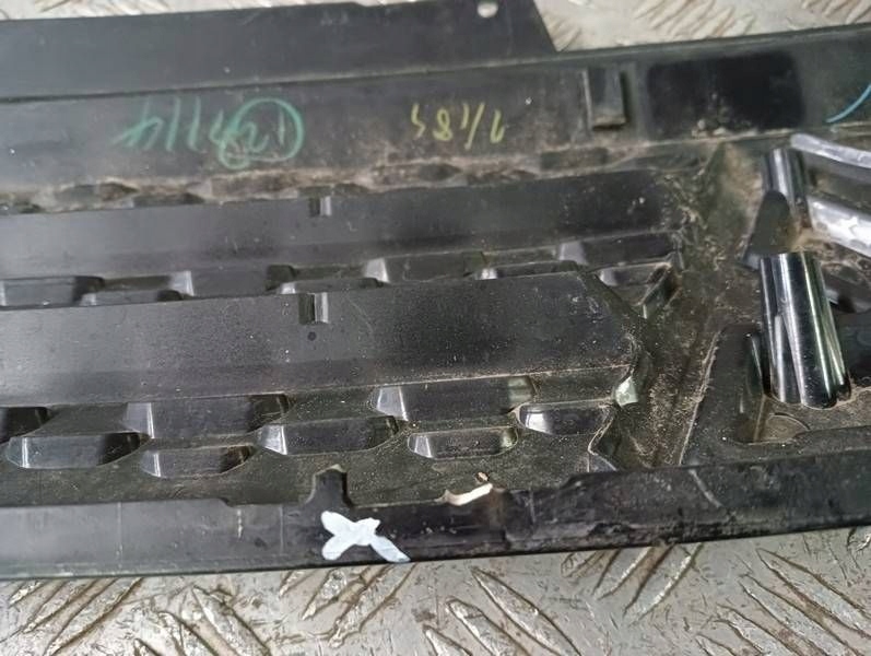 фото №10, M33 mitsubishi eclipse cross lift 21r- решітка радіатора решітка радіатора бампера 7450b539