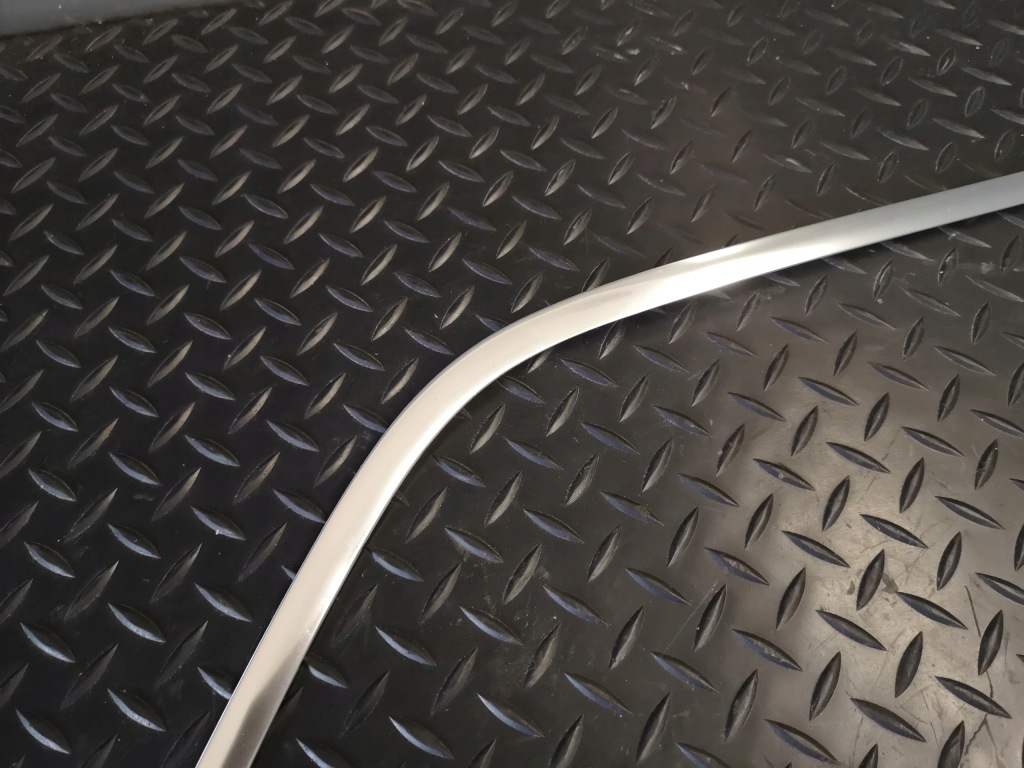 Молдинг хром правый задняя vw touareg 7p6853996 Недорого